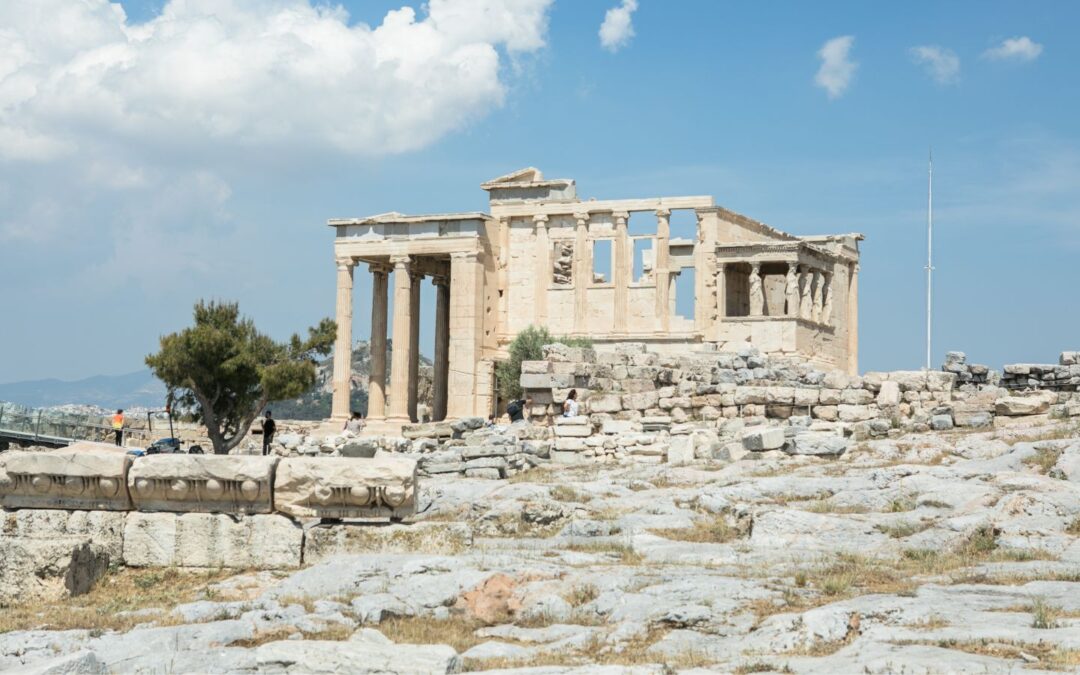 Słońce Hellady: Jak spędzić wakacje w Grecji?
